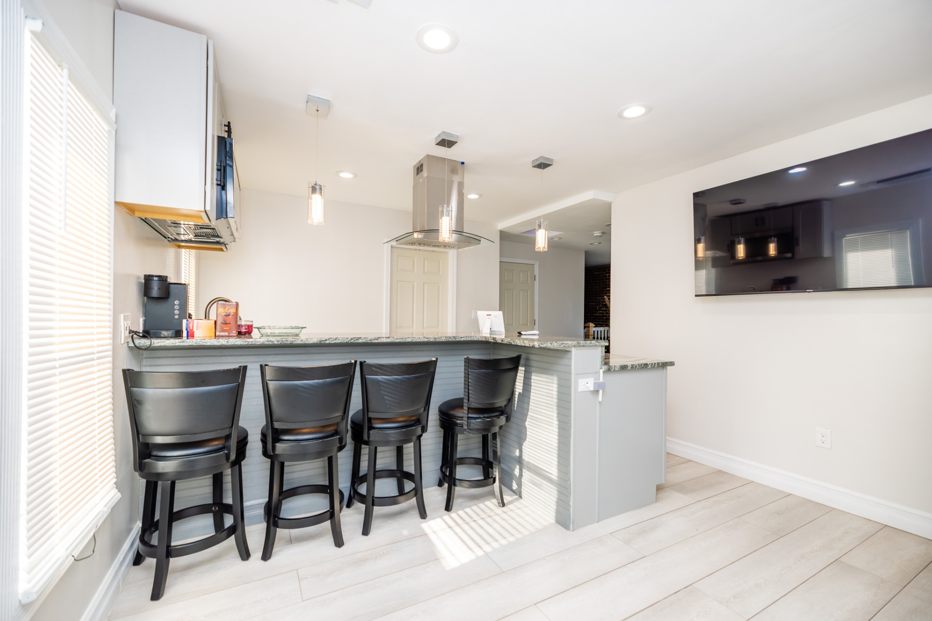 Cozy 2BR Entire Apartment | Fall River | Free Parking