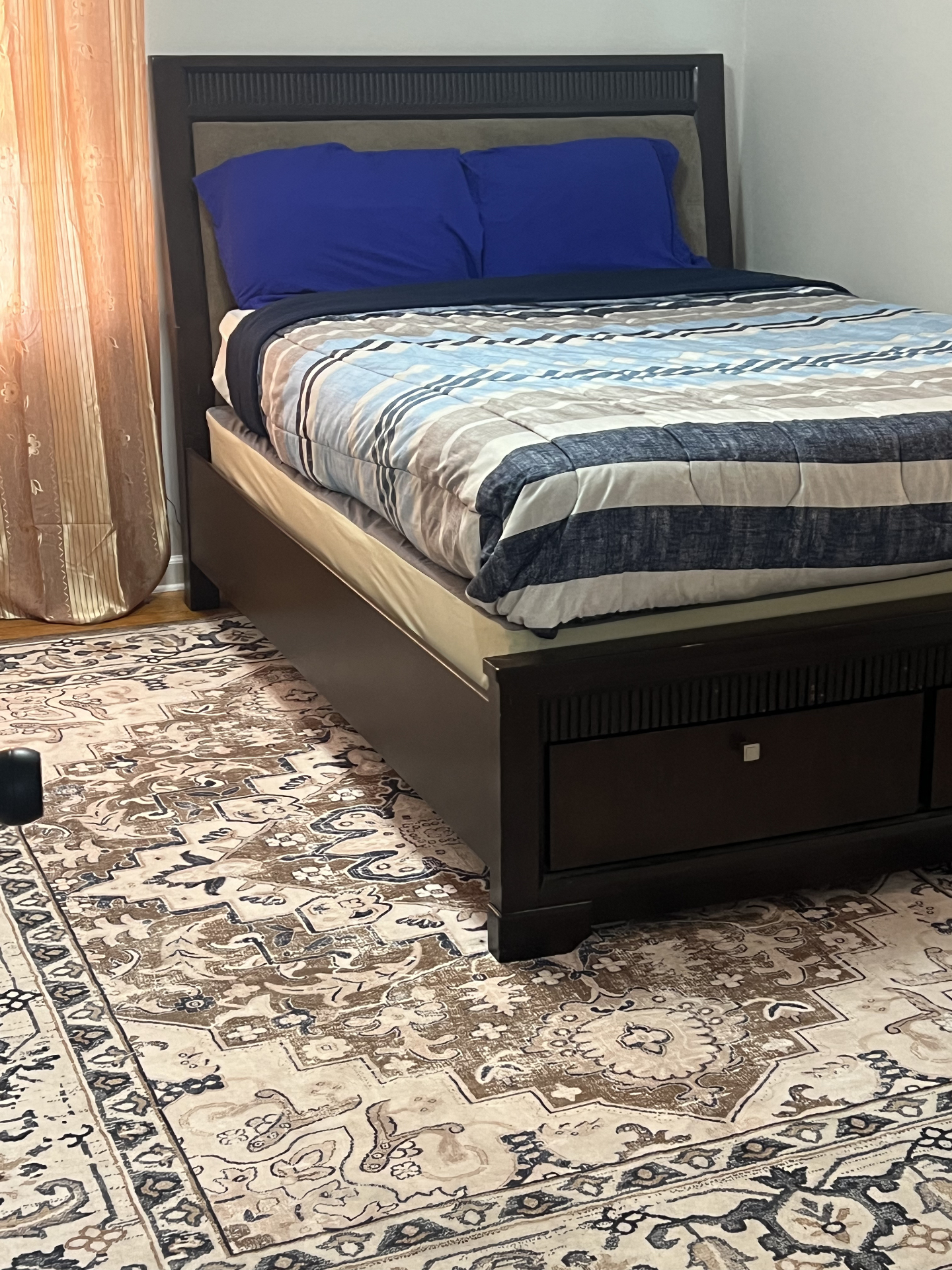 Luxury Private Room | WiFi & Parking | Fall River