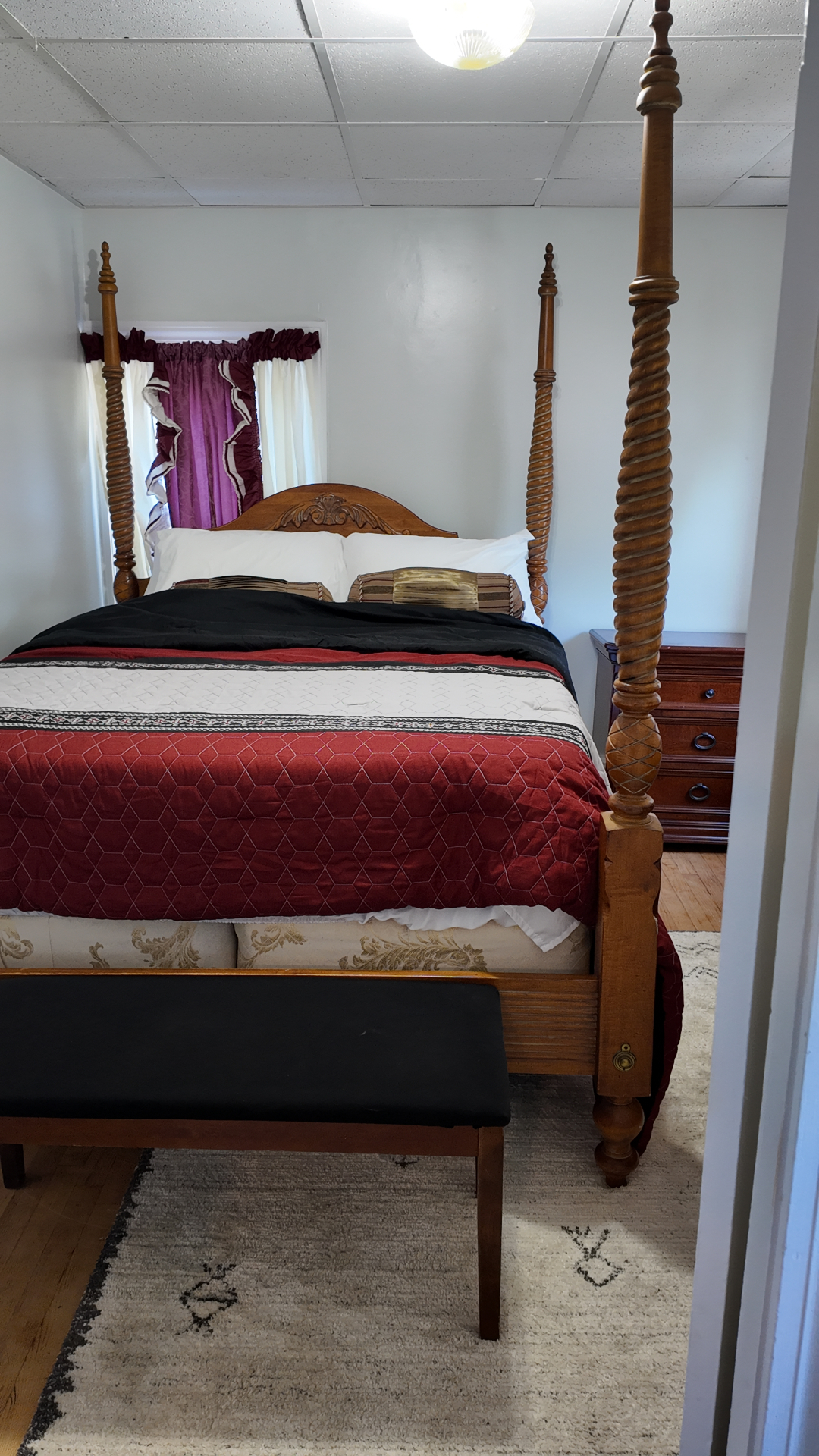 Private room downtown dream | Free Parking | WIFI